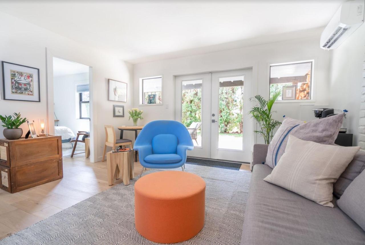 Modern Farmhouse Bed And Breakfast Naramata Exterior photo